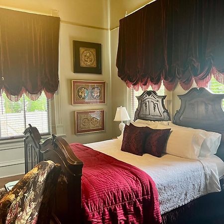 The Empress Of Little Rock Bed & Breakfast Exterior foto